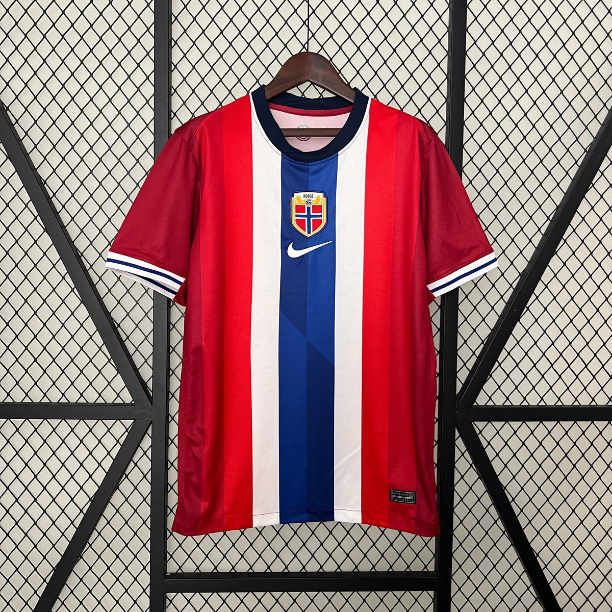 Camisa Noruega Titular 24/25 - Nike Versão Torcedor Lançamento