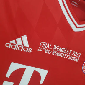 Camisa Retrô Bayern de Munique 2013/14 Home Champions League Edition