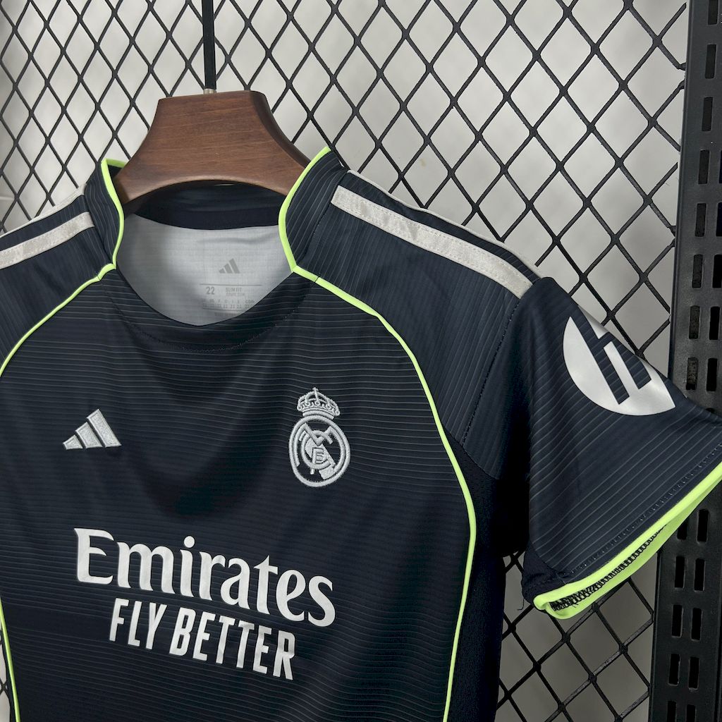 Kit Infantil Real Madrid Away 25/26 Adidas